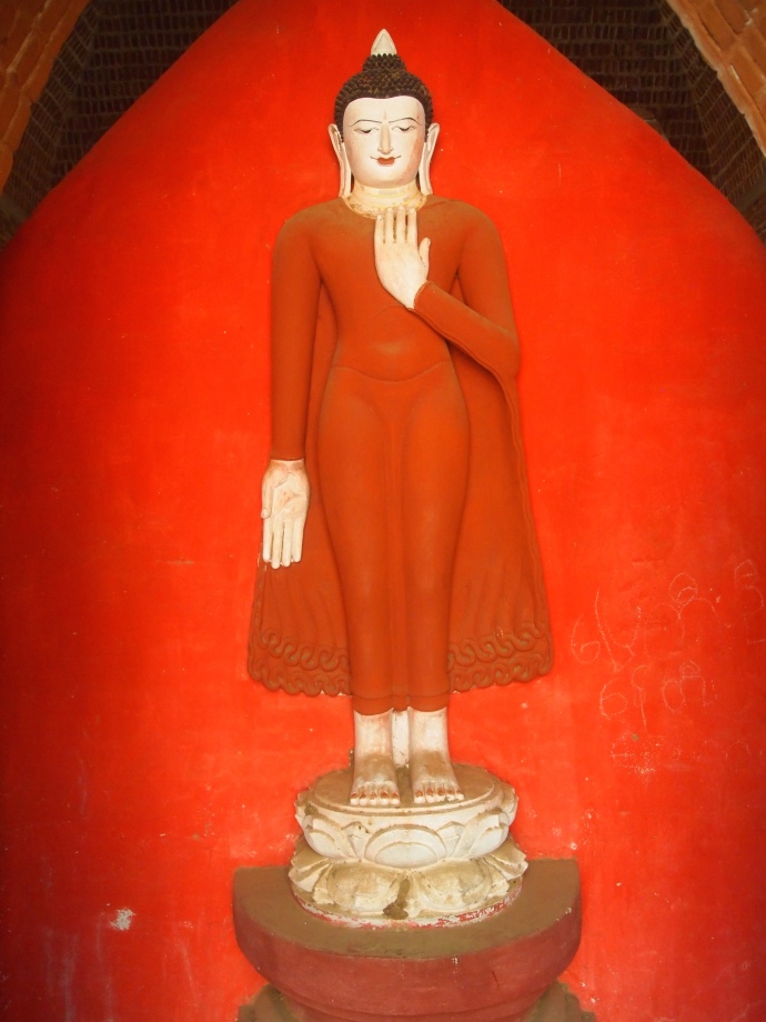 figure in Shwe San Daw Pagoda